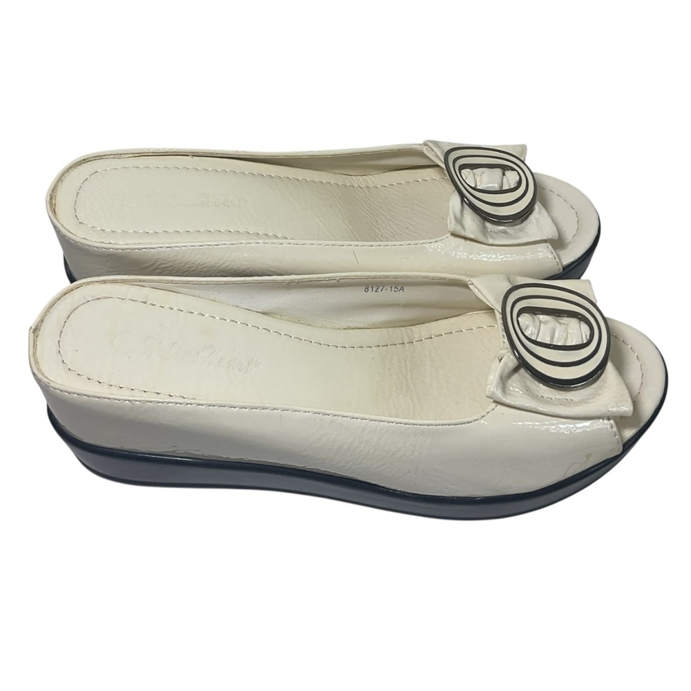 Helens Heart Cream Patent Wedge Sandals, Women’s Size 11, Bold Accent